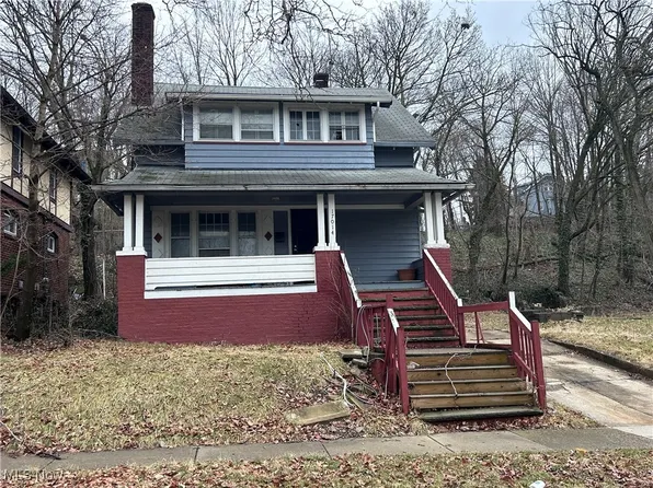 17014 Endora Rd, Cleveland, OH 44112