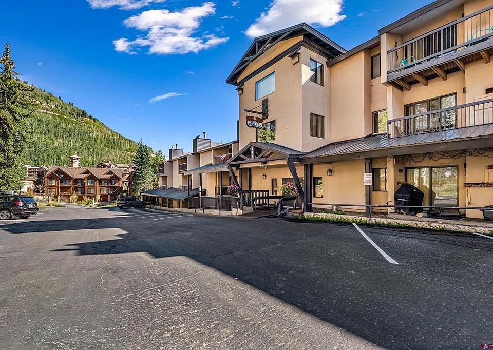 1st image of 455 Sheol Street #211
