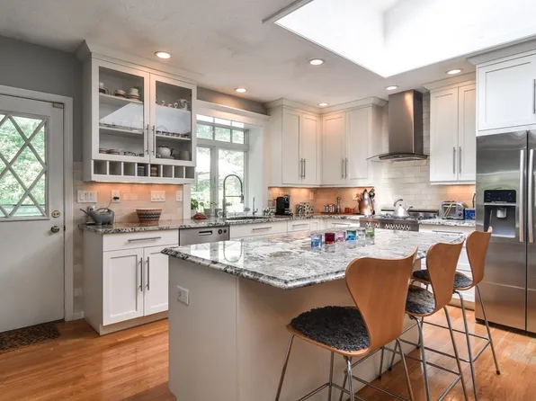 59 Eliot Hill Rd, Natick, MA 01760