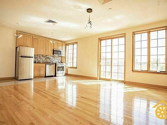 4th image of 187 18th St #4A