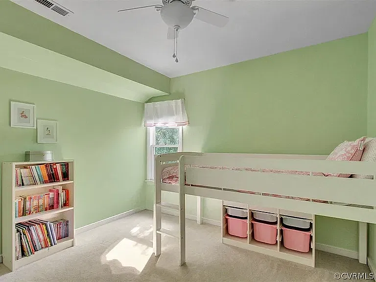 4 bed, 2.5 bath, 1978 sqft, $2,800 — Photo 3