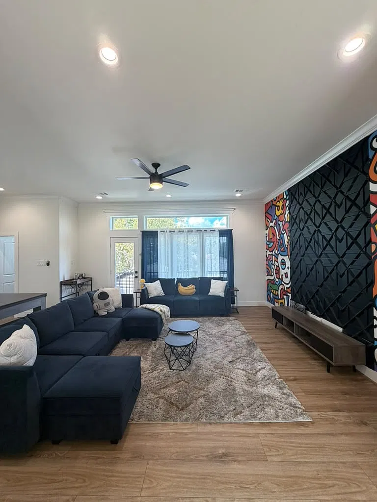 4 bed, 3.5 bath, 2408 sqft, $3,300 — Photo 3