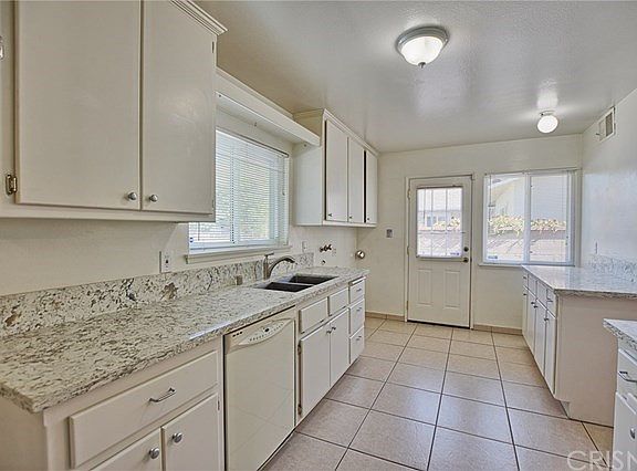5th image of 44542 Leatherwood Ave