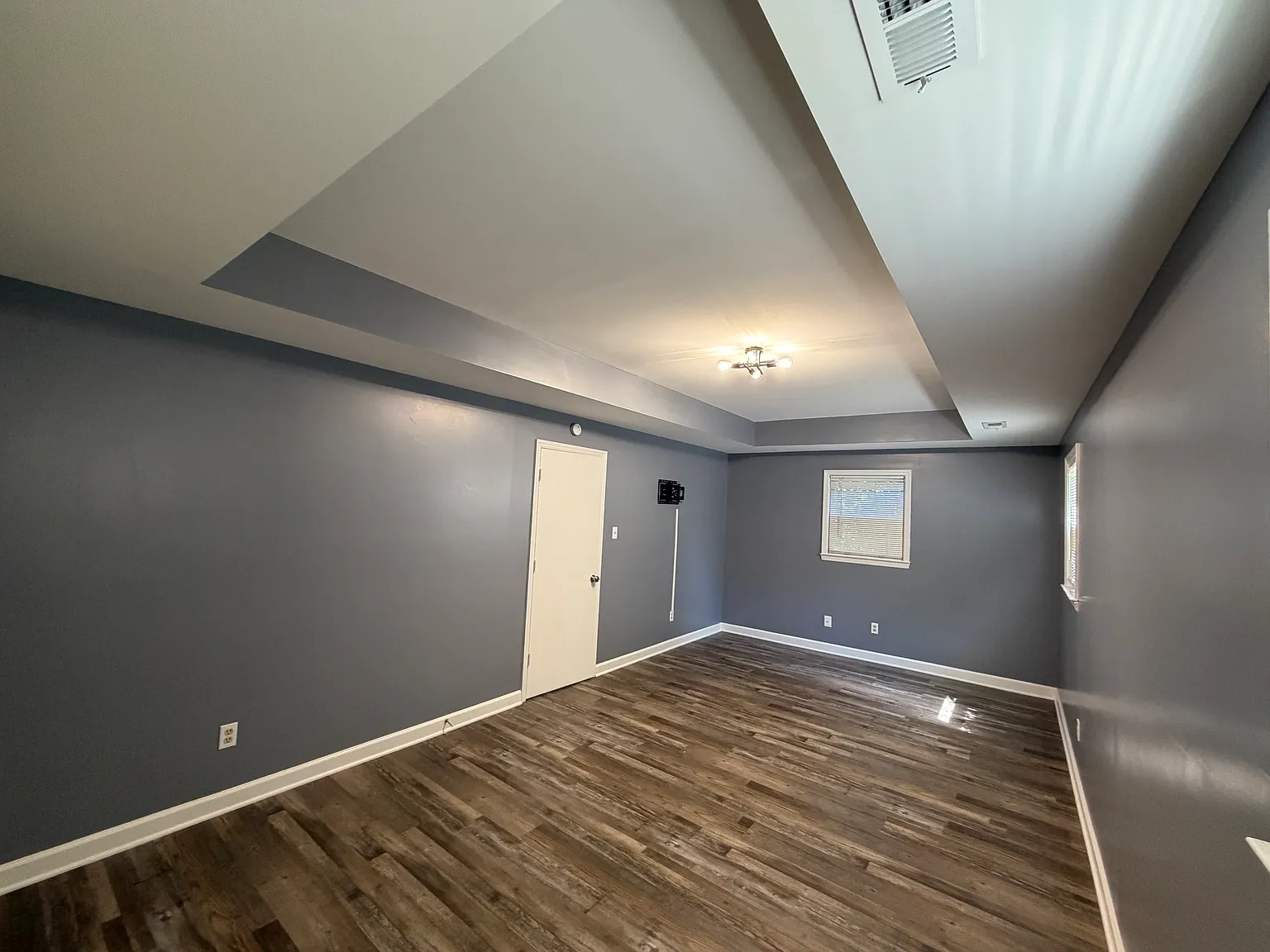 4 bed, 2.5 bath, 2007 sqft, $2,100 — Photo 3