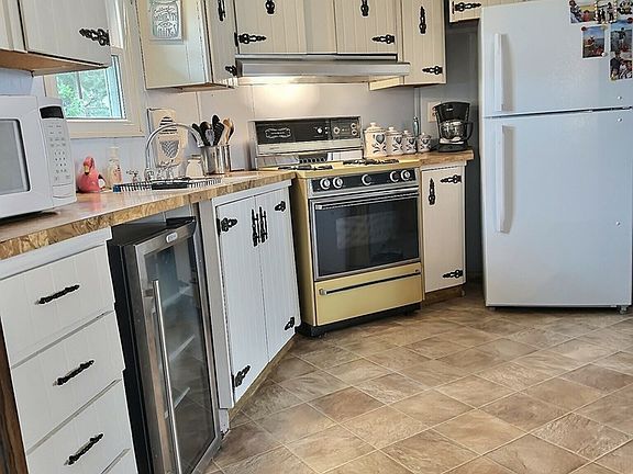 4th image of 2974 Daughtrey Rd