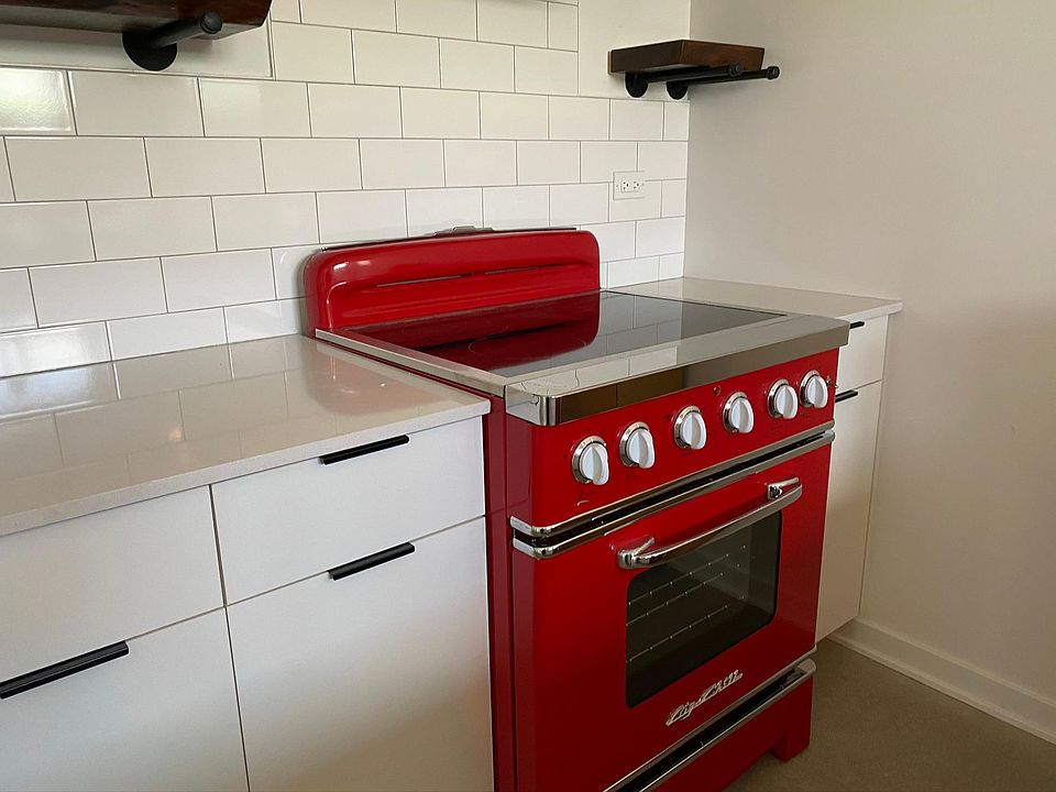 1st image of 6607 North Ave #1