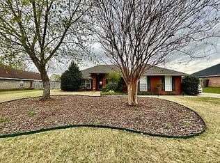 116 Bay Pointe Ln, Madison, AL 35758