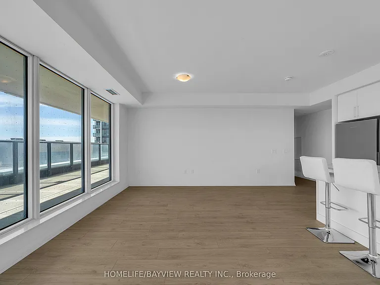 8960 Jane St #228 — Photo 17