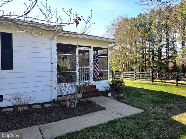 10122 Elys Ford Rd, Fredericksburg, VA 22407