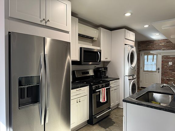 4th image of 400 M St NW #2