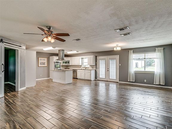 4th image of 2030 Ashford Ln