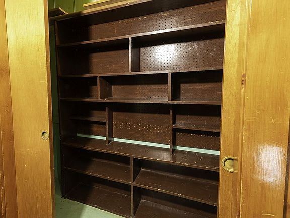 5th image of 233 W Church Ave