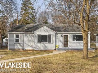 1951 Saint Clair Blvd, Algonac, MI 48001