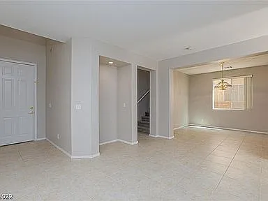 4 bed, 2.5 bath, 2184 sqft, $2,150 — Photo 4