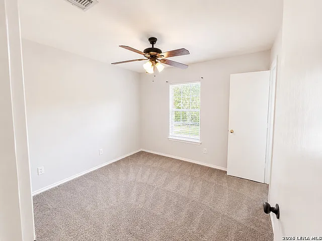 12 Dunthorte Ln — Photo 8