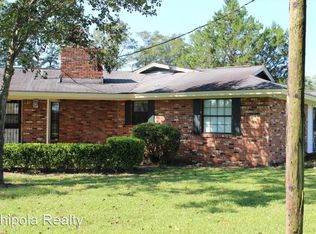 1390 Lovewood Rd, Cottondale, FL 32431