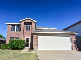 8769 Hunters Trl, Fort Worth, TX 76123