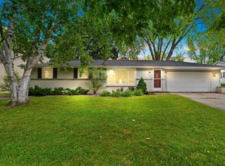 1166 Echo Ln, Green Bay, WI 54304
