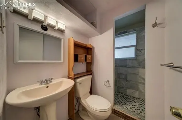6773 Dale Rd — Photo 4