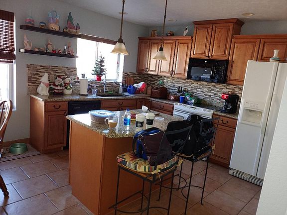 2nd image of 314 W Monona Dr