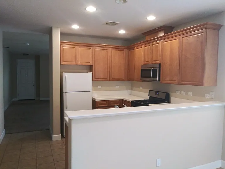 563 Beckman Way — Photo 9
