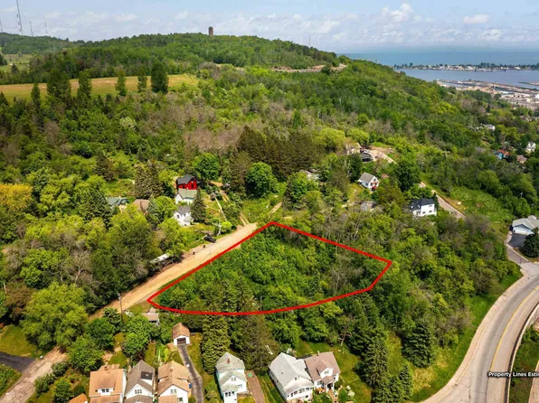 10 W Saint St #X, Duluth, MN 55806