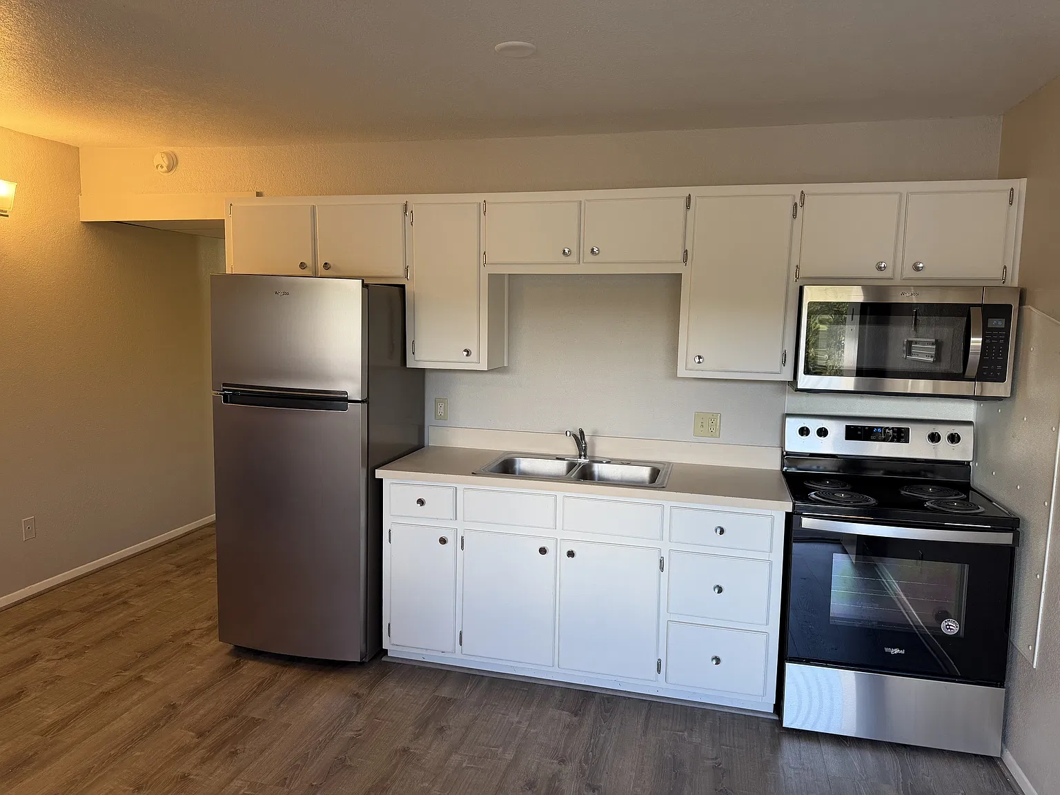 111 S. Willow Road - Apt 16 — Photo 1