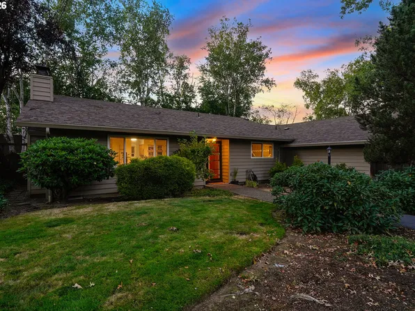 11263 SW Springwood Dr, Portland, OR 97223