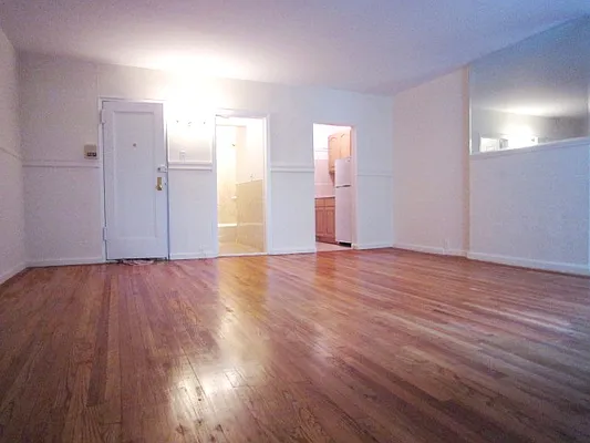 Rented by Apartments by Us | media 27