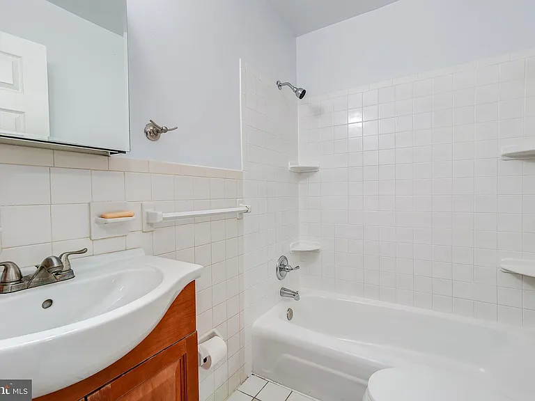 2708 Shanandale Dr — Photo 26