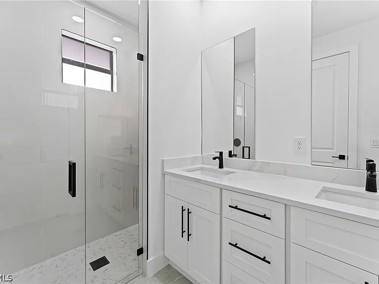 1024 Chauncey Ave — Photo 14