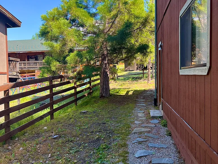 14700 Voltaire Dr — Photo 6