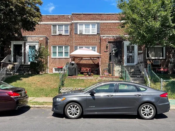 1522 Greenwood Ave, Camden, NJ 08103
