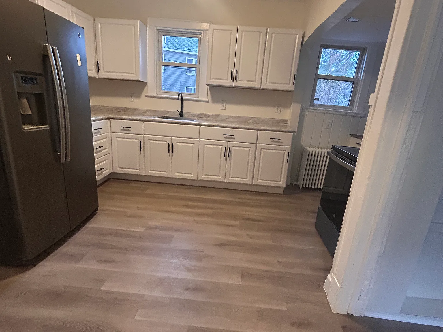 3 bed, 800 sqft, $1,950 — Photo 4