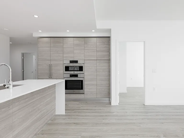 660 Quayside Dr #703 — Photo 8
