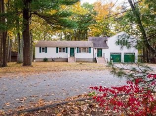 26 Back River Rd, Amesbury, MA 01913