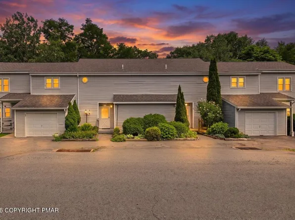 255 Nittany Ct, Mount Pocono, PA 18344