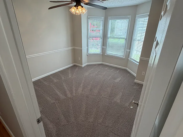 3929 Riverstone Dr — Photo 25