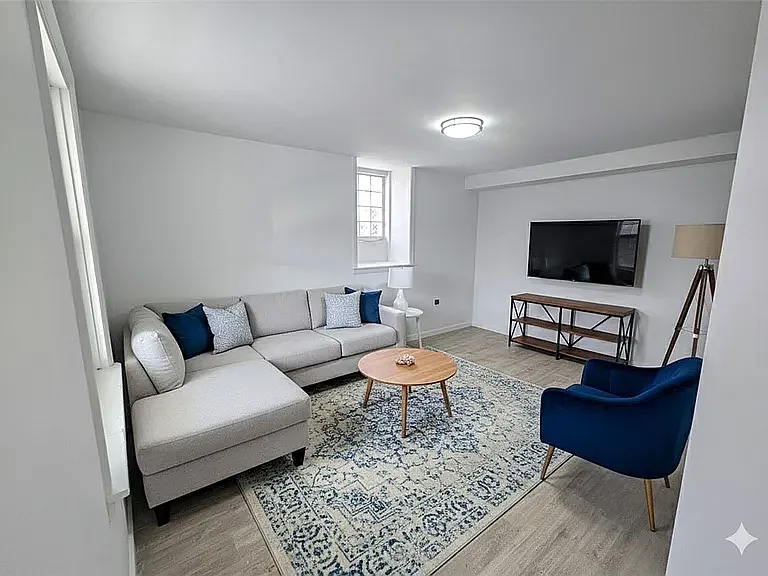 3 bed, 1440 sqft, $1,800 — Photo 3