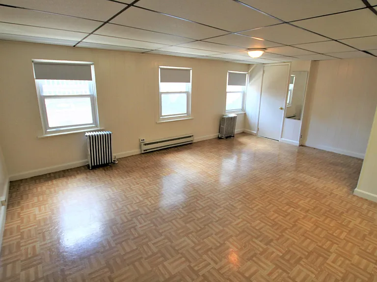 Robin Apartments — Photo 13