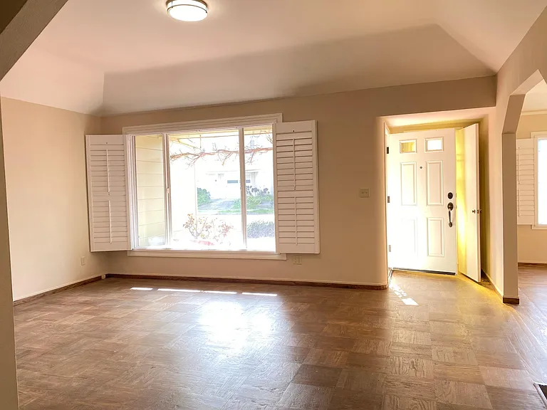 128 Poplar Ave — Photo 7