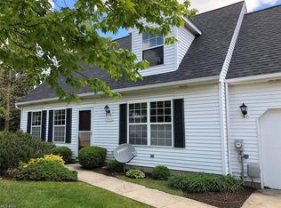 3523 E Prescott Cir, Cuyahoga Falls, OH 44223
