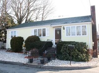 15 Sumner Ave, Wakefield, MA 01880