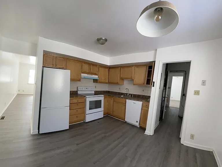 2000 N Colson Dr — Photo 11