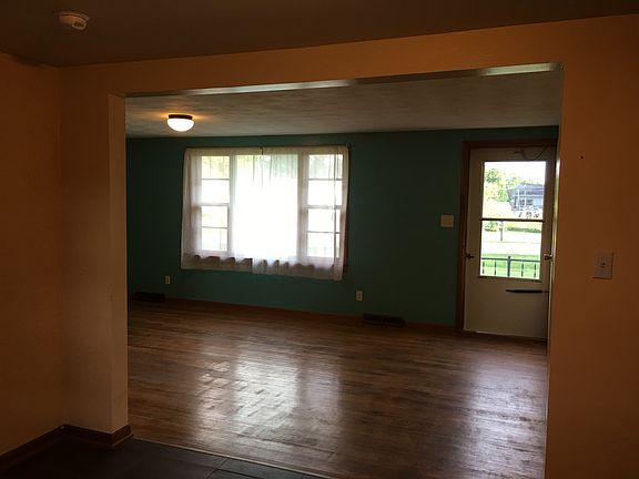5th image of 9 Watson St