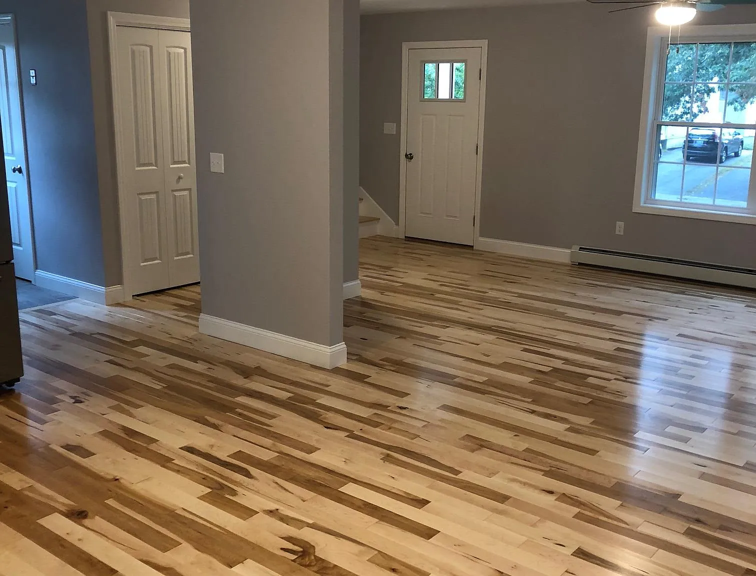 3 bed, 1.5 bath, 1352 sqft, $2,900 — Photo 2