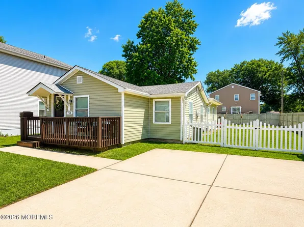 758 Monmouth Parkway, North Middletown, NJ 07748