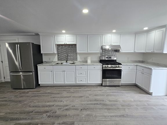 New kitchen