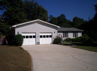 6 Sweetbriar Rd, Newnan, GA 30263