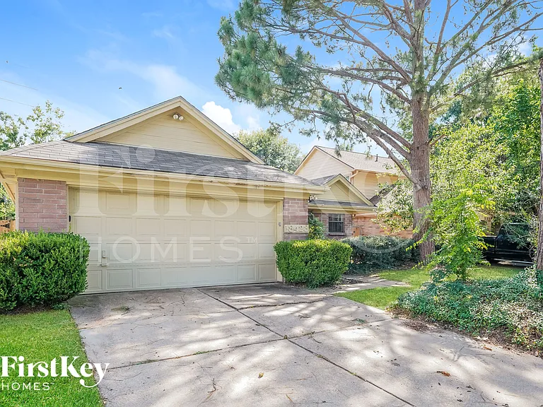 18423 Arbormont Dr — Photo 2